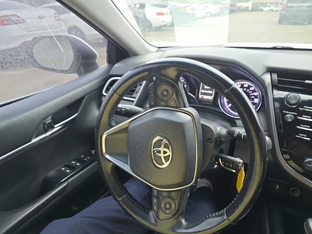 Toyota Camry XLE Auto (Natl) 2018