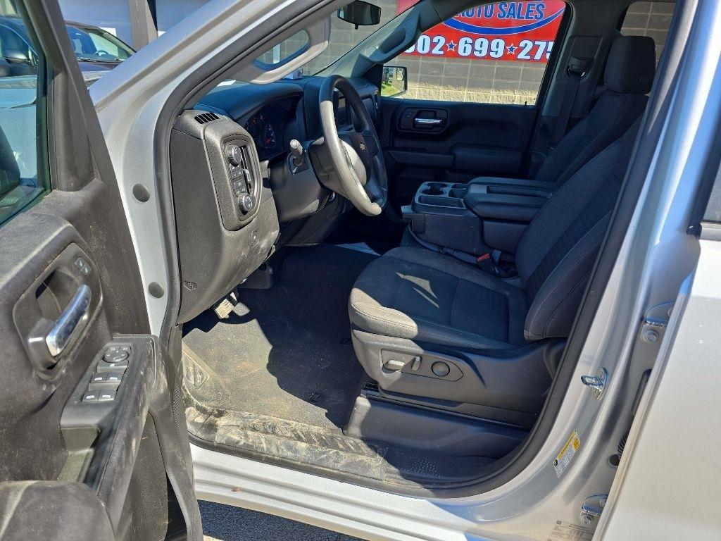Chevrolet Silverado 1500 4WD Crew Cab 147" Custom 2022