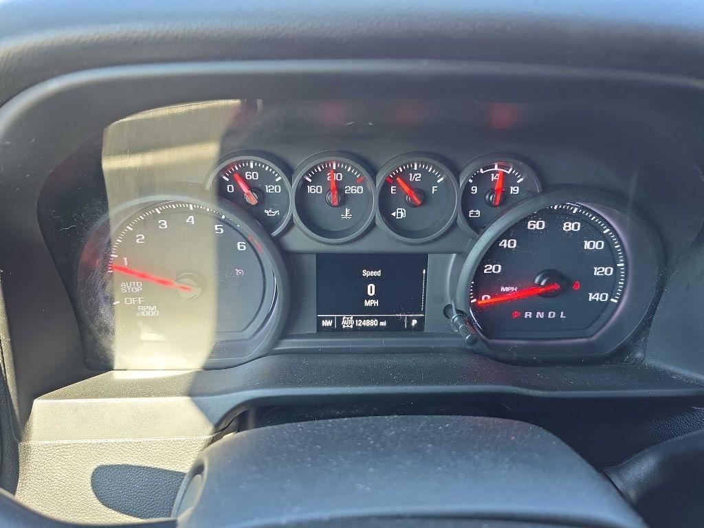Chevrolet Silverado 1500 4WD Crew Cab 147" Custom 2022