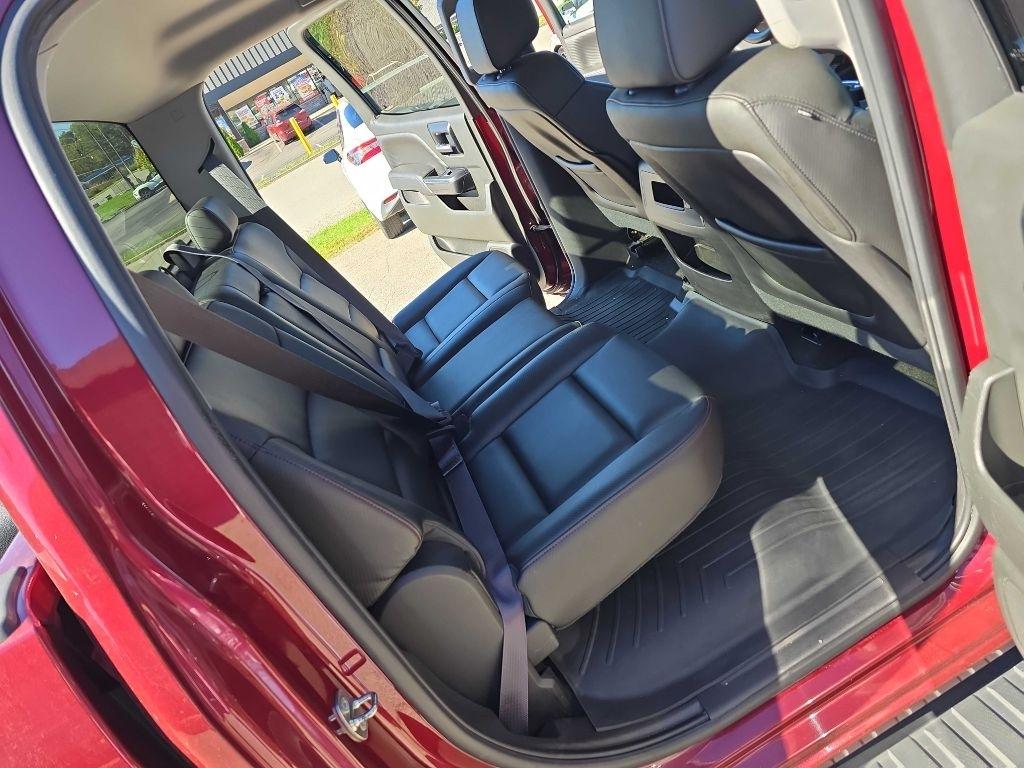 GMC Sierra 1500 4WD Crew Cab 143.5" SLT 2014
