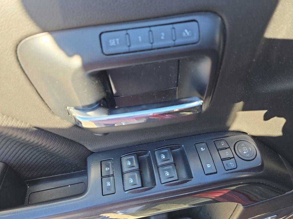 GMC Sierra 1500 4WD Crew Cab 143.5" SLT 2014