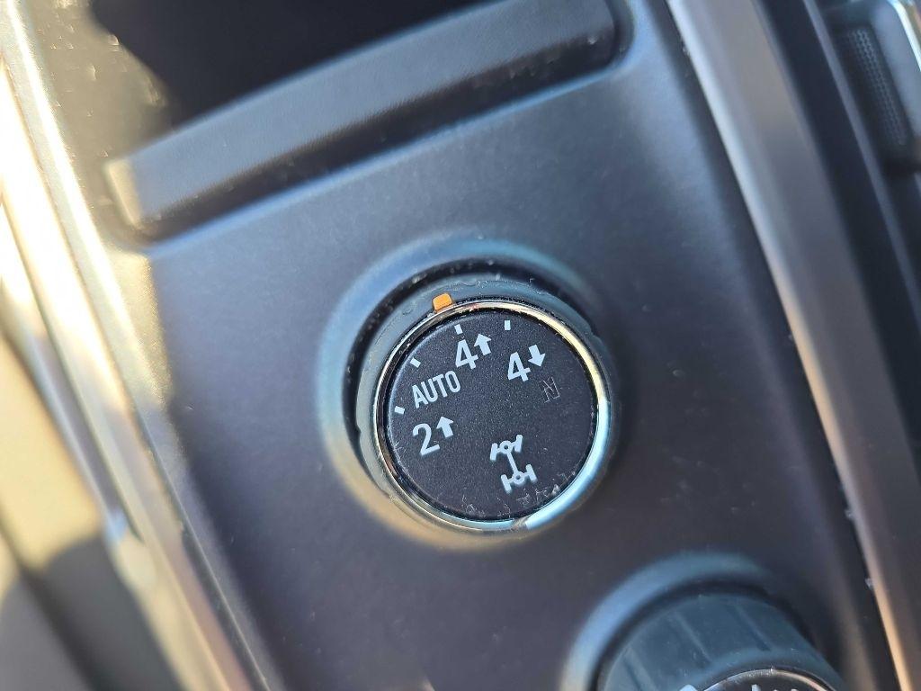 GMC Sierra 1500 4WD Crew Cab 143.5" SLT 2014