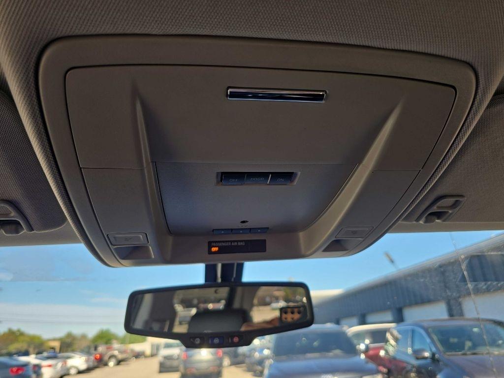 GMC Sierra 1500 4WD Crew Cab 143.5" SLT 2014