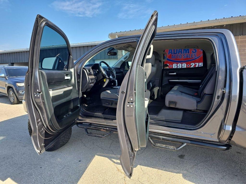 Toyota Tundra 4WD  2017