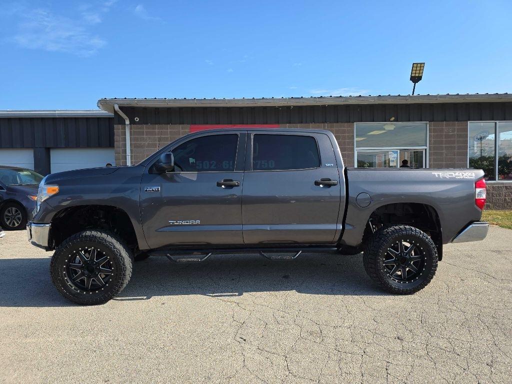 Toyota Tundra 4WD  2017