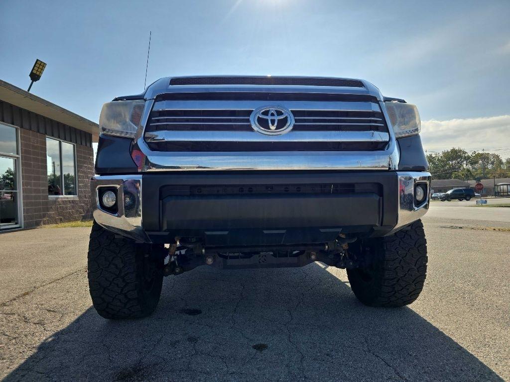 Toyota Tundra 4WD  2017