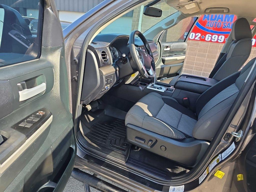 Toyota Tundra 4WD  2017