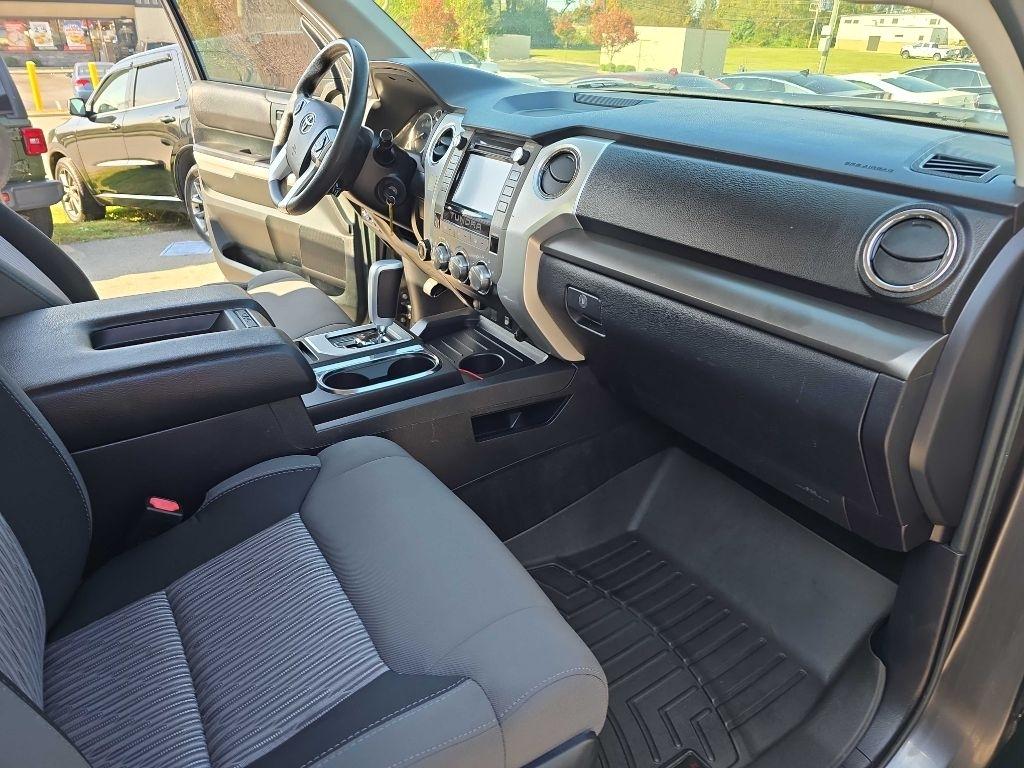 Toyota Tundra 4WD  2017