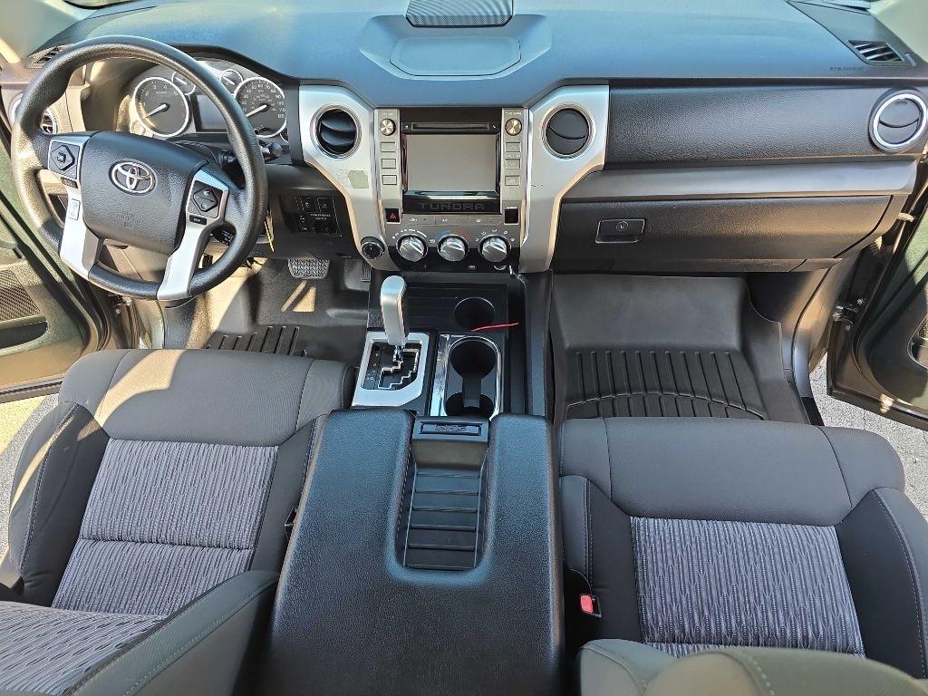 Toyota Tundra 4WD  2017