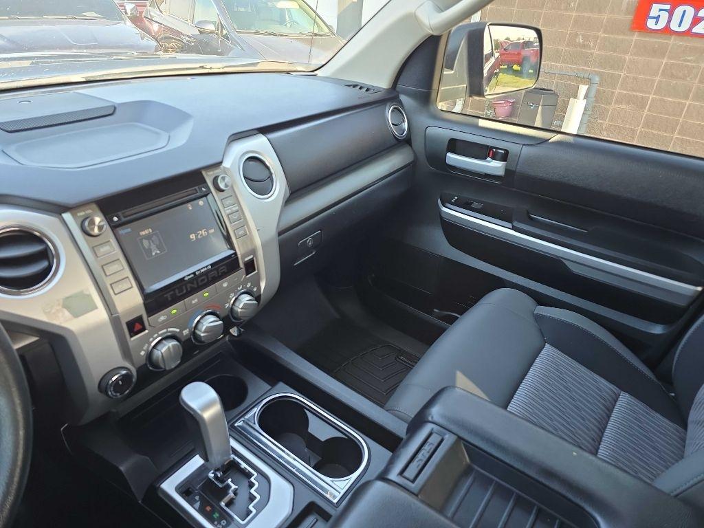 Toyota Tundra 4WD  2017