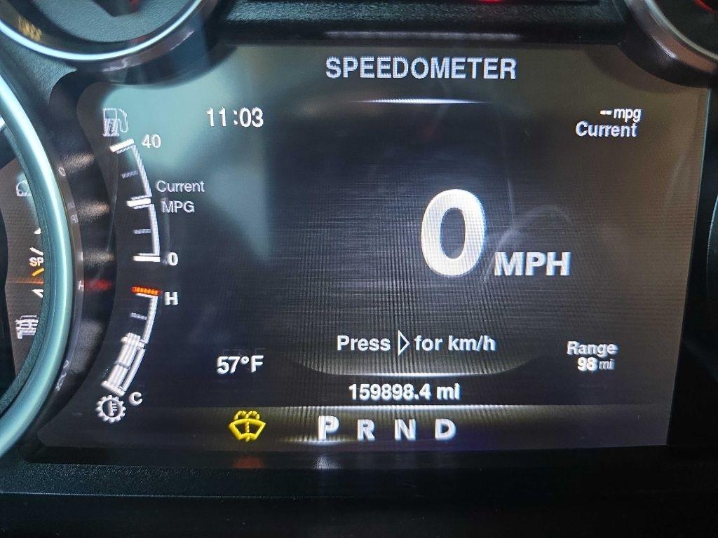 RAM 1500 4WD Crew Cab 140.5" Laramie 2016