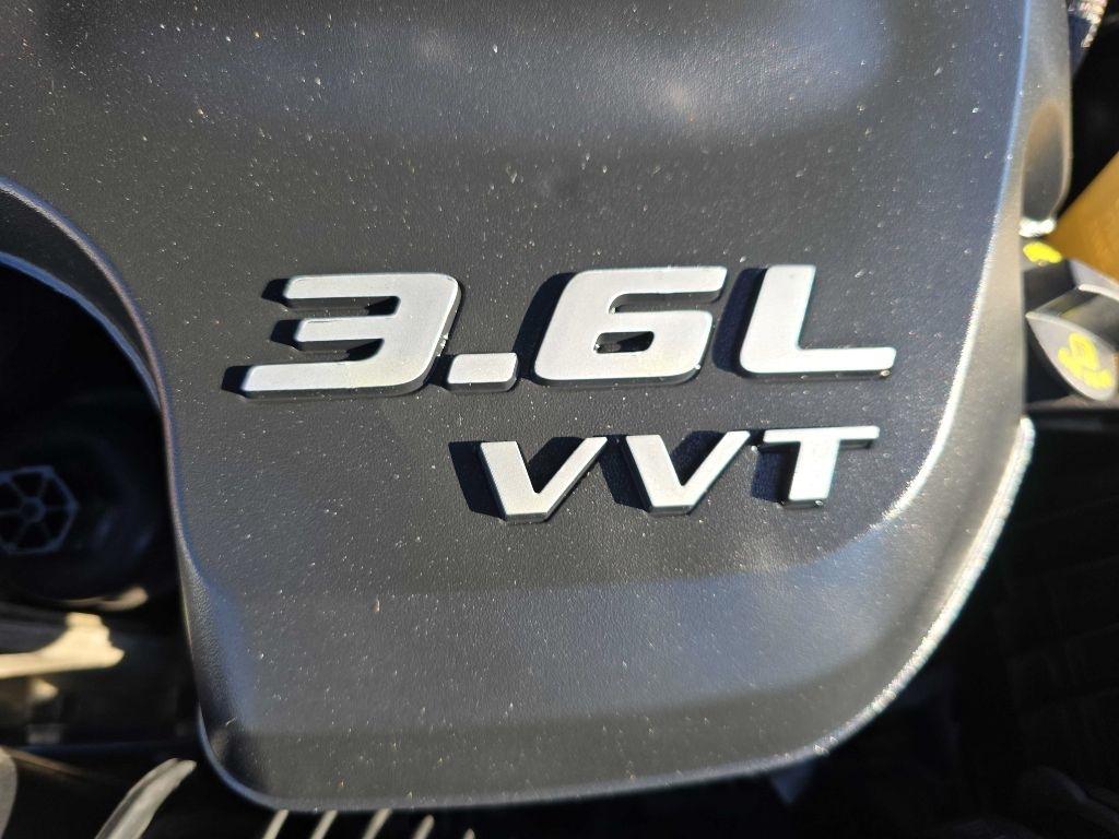 Dodge Charger SXT Plus 4D Sedan 2021