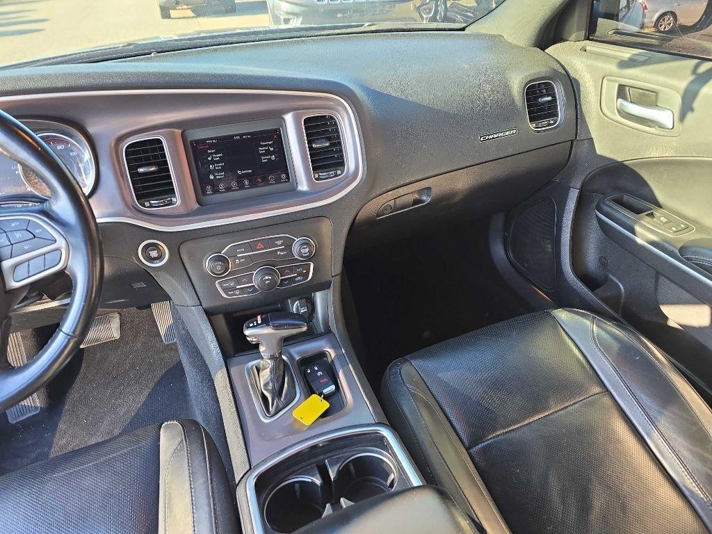 Dodge Charger SXT Plus 4D Sedan 2021
