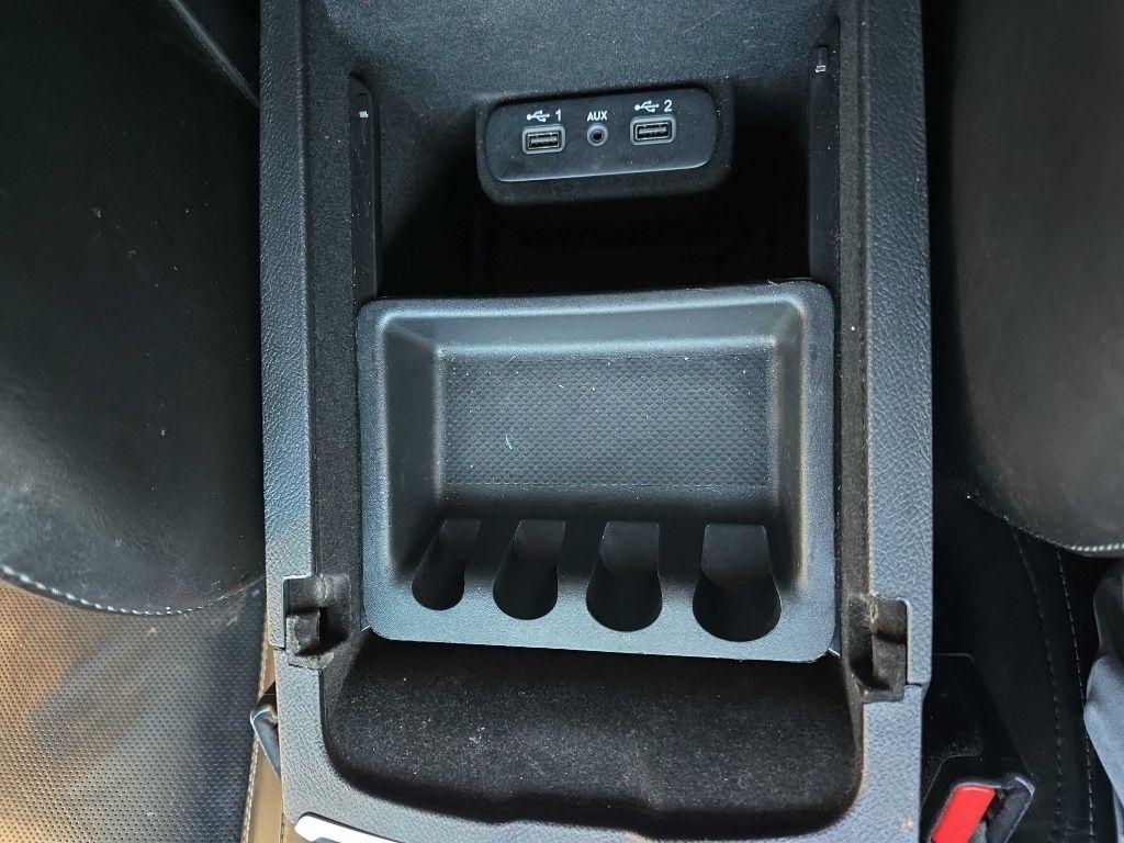 Dodge Charger SXT Plus 4D Sedan 2021