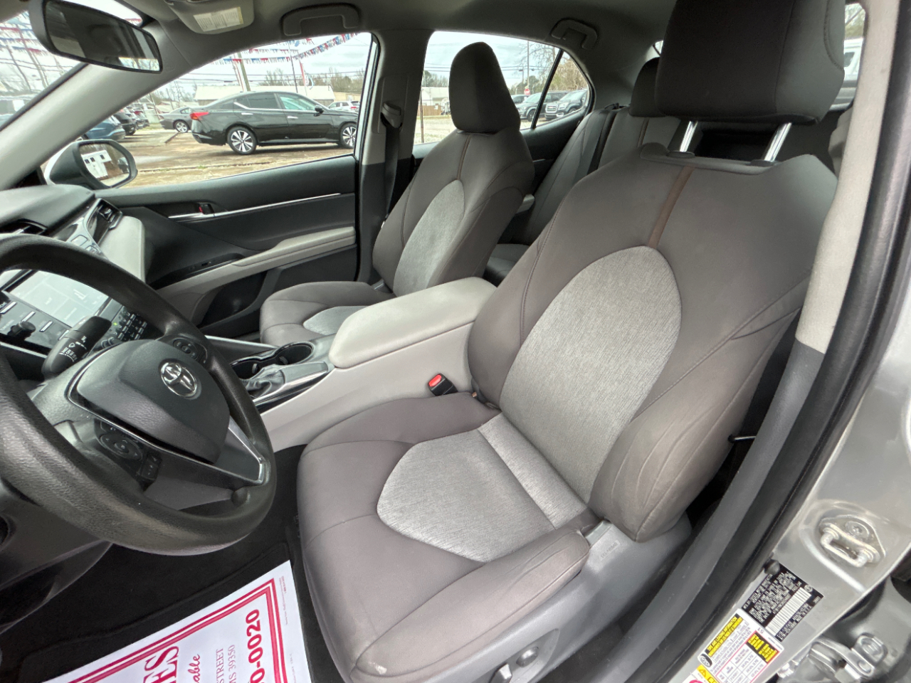 Toyota Camry LE Auto (Natl) 2019