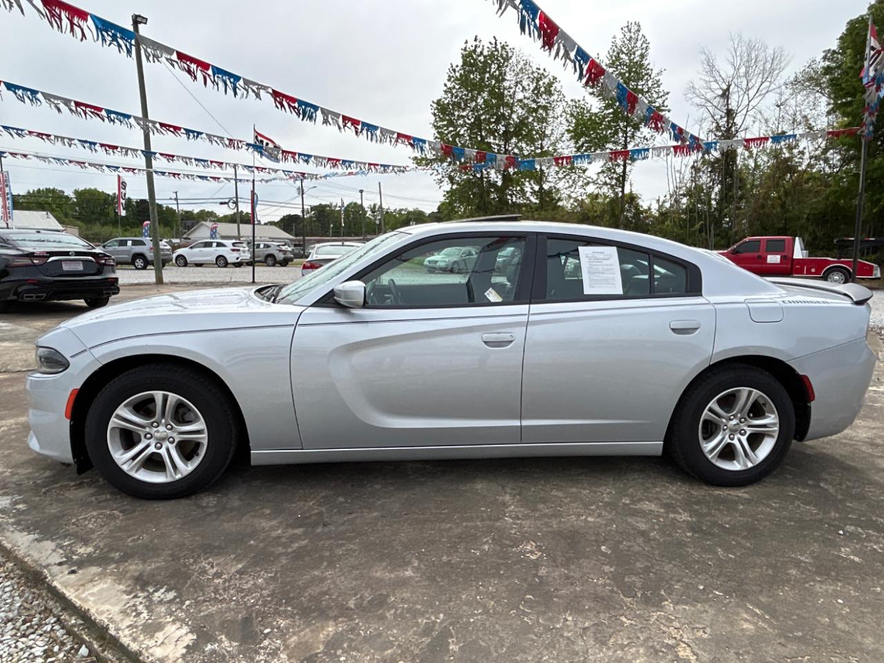 Dodge Charger SXT RWD 2021