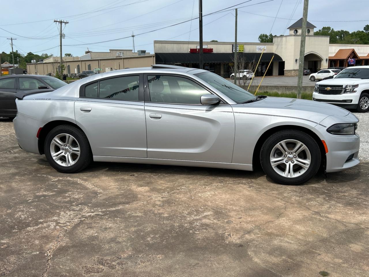 Dodge Charger SXT RWD 2021