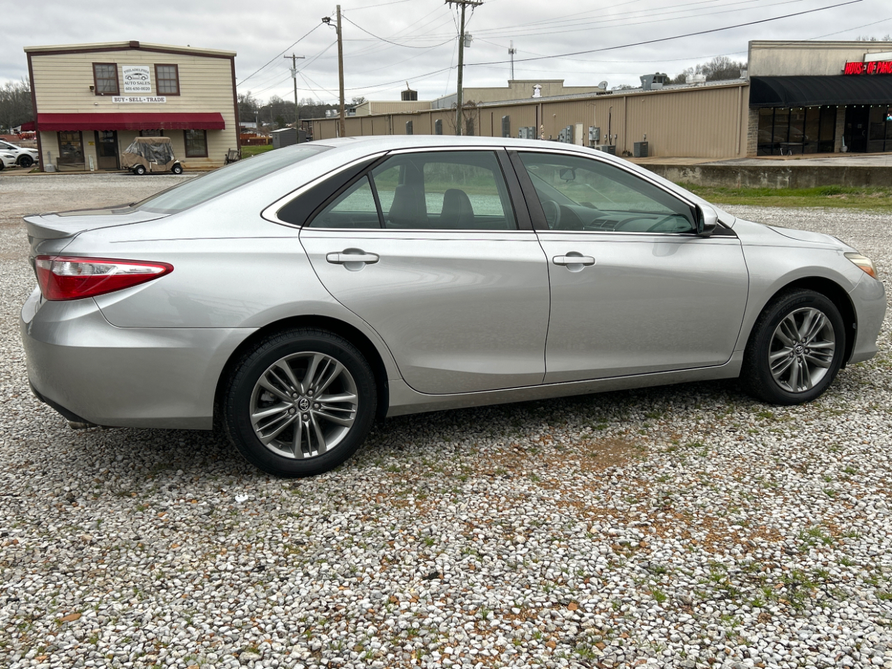 Toyota Camry SE 2017