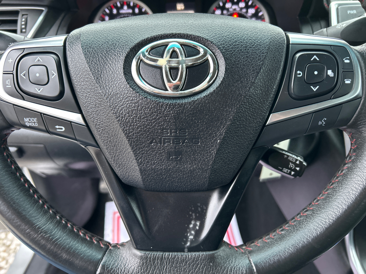 Toyota Camry SE 2017