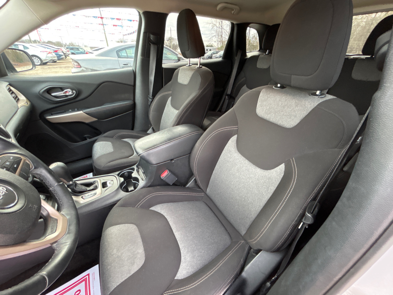 Jeep Cherokee Latitude FWD 2018