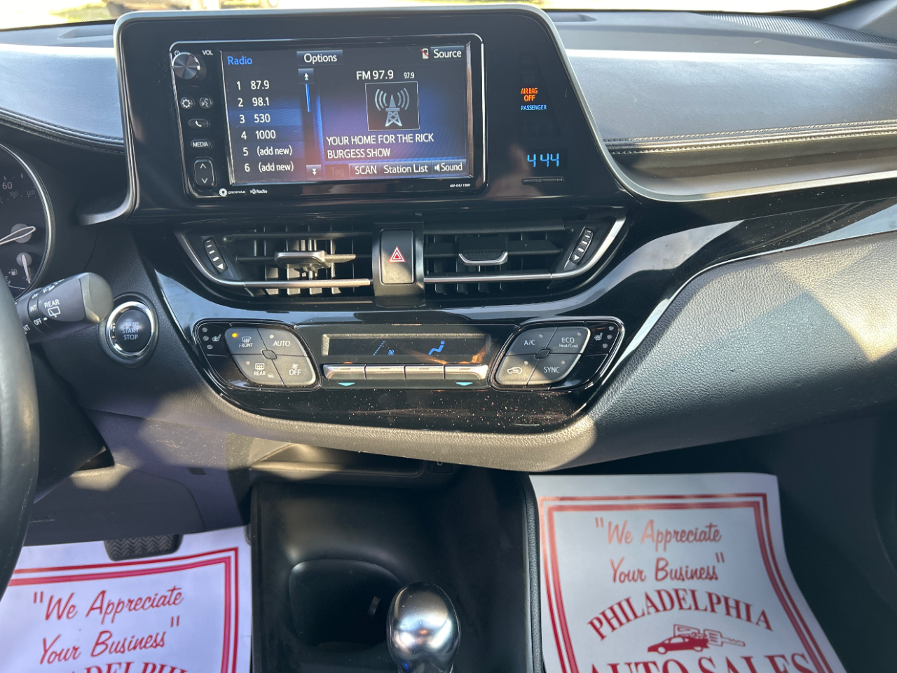 Toyota C-HR XLE FWD (Natl) 2018