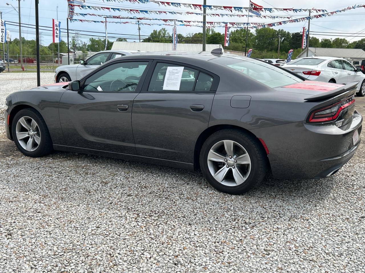 Dodge Charger 4dr Sdn SXT RWD 2016