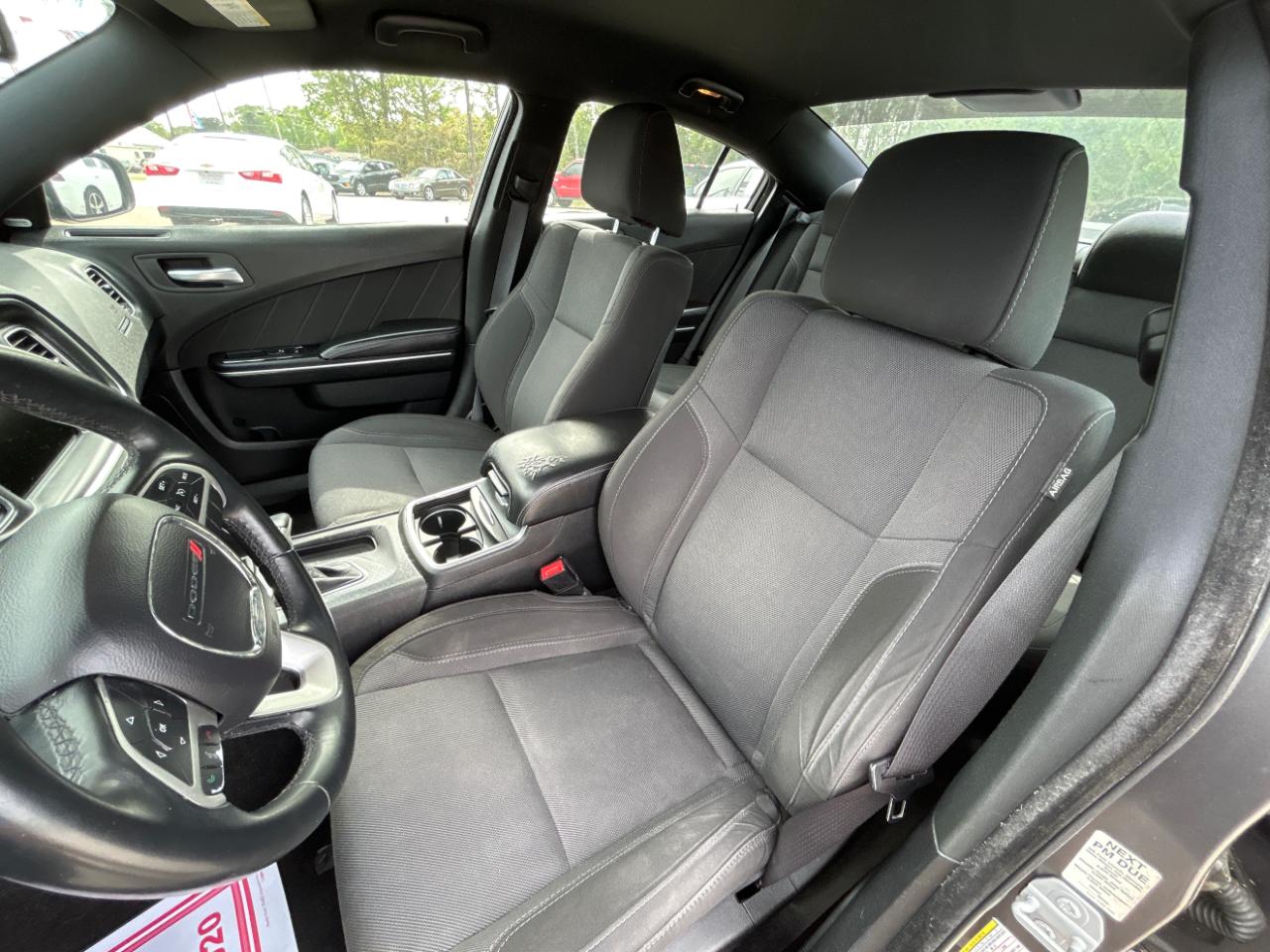 Dodge Charger 4dr Sdn SXT RWD 2016