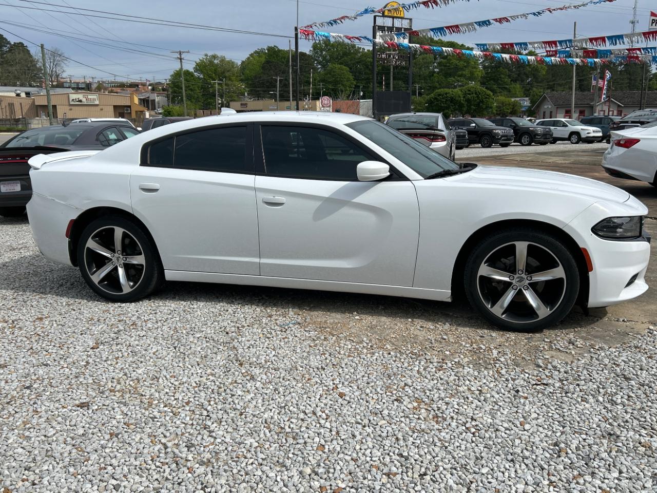 Dodge Charger SXT RWD 2017