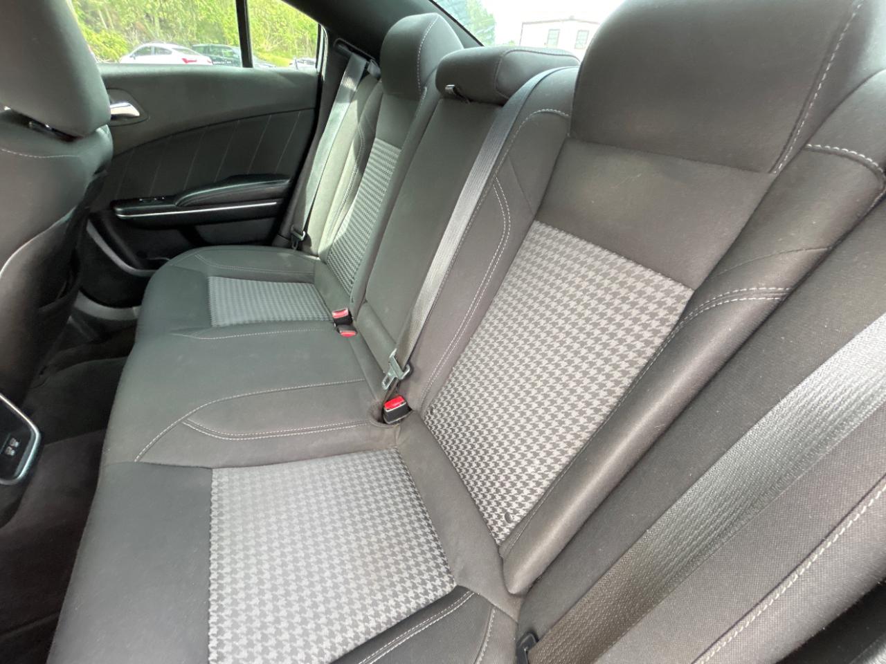 Dodge Charger SXT RWD 2017