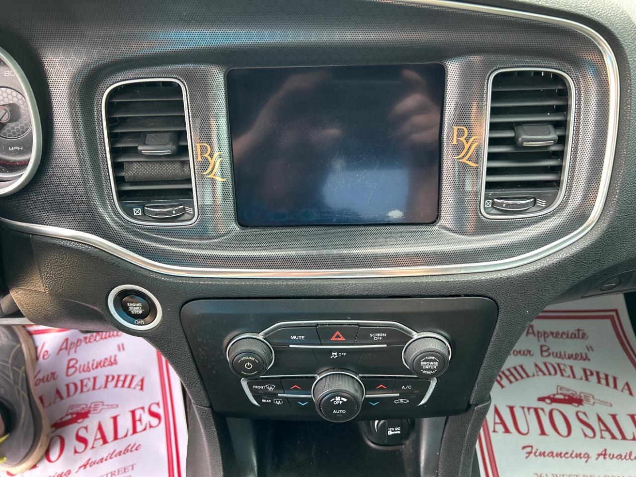 Dodge Charger SXT RWD 2017