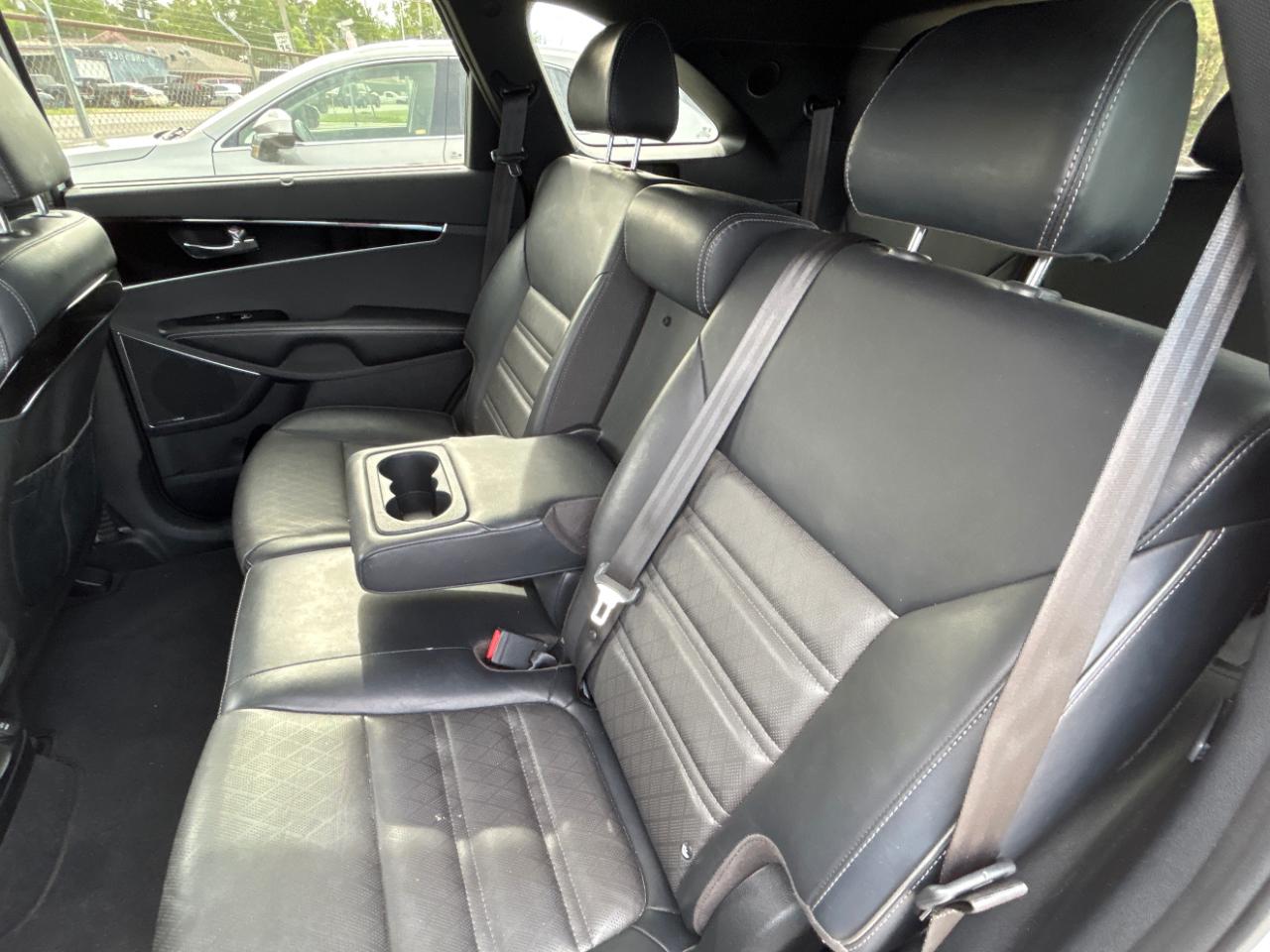 Kia Sorento SX Limited V6 FWD 2019