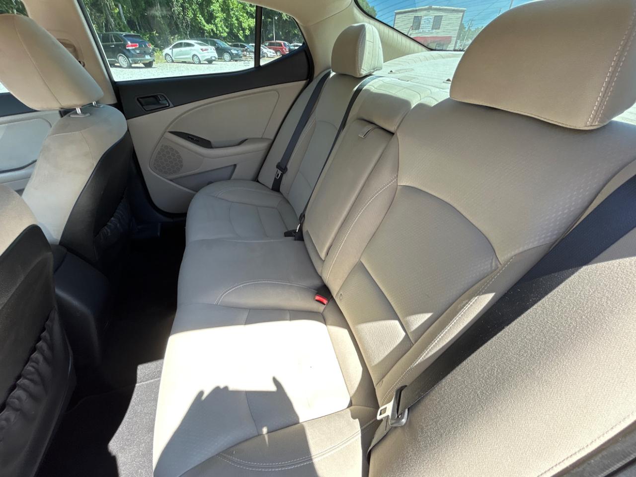 Kia Optima 4dr Sdn LX 2015