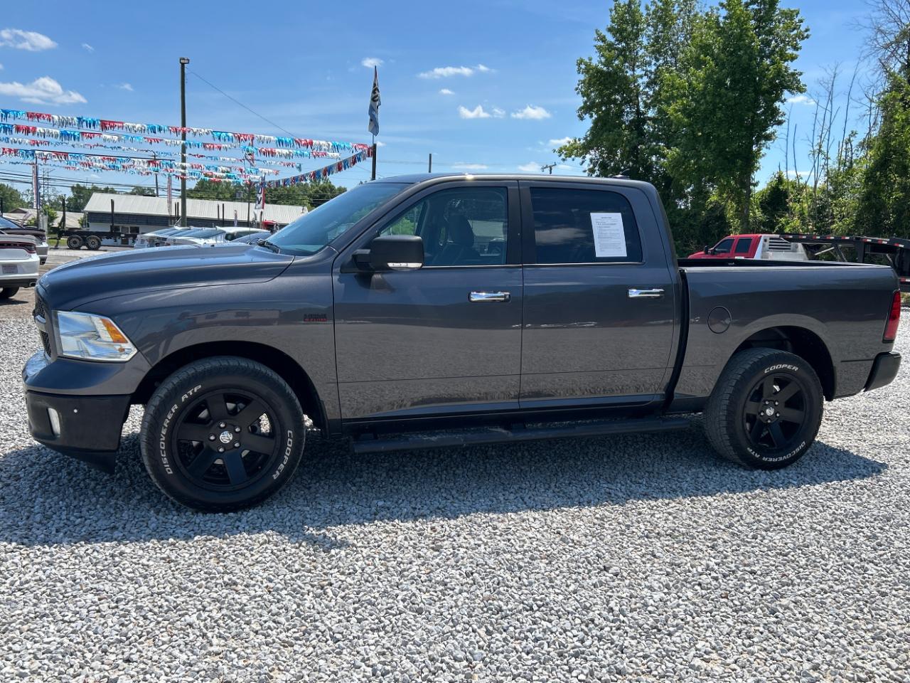 2016 RAM 1500 2WD Crew Cab 149" SLT