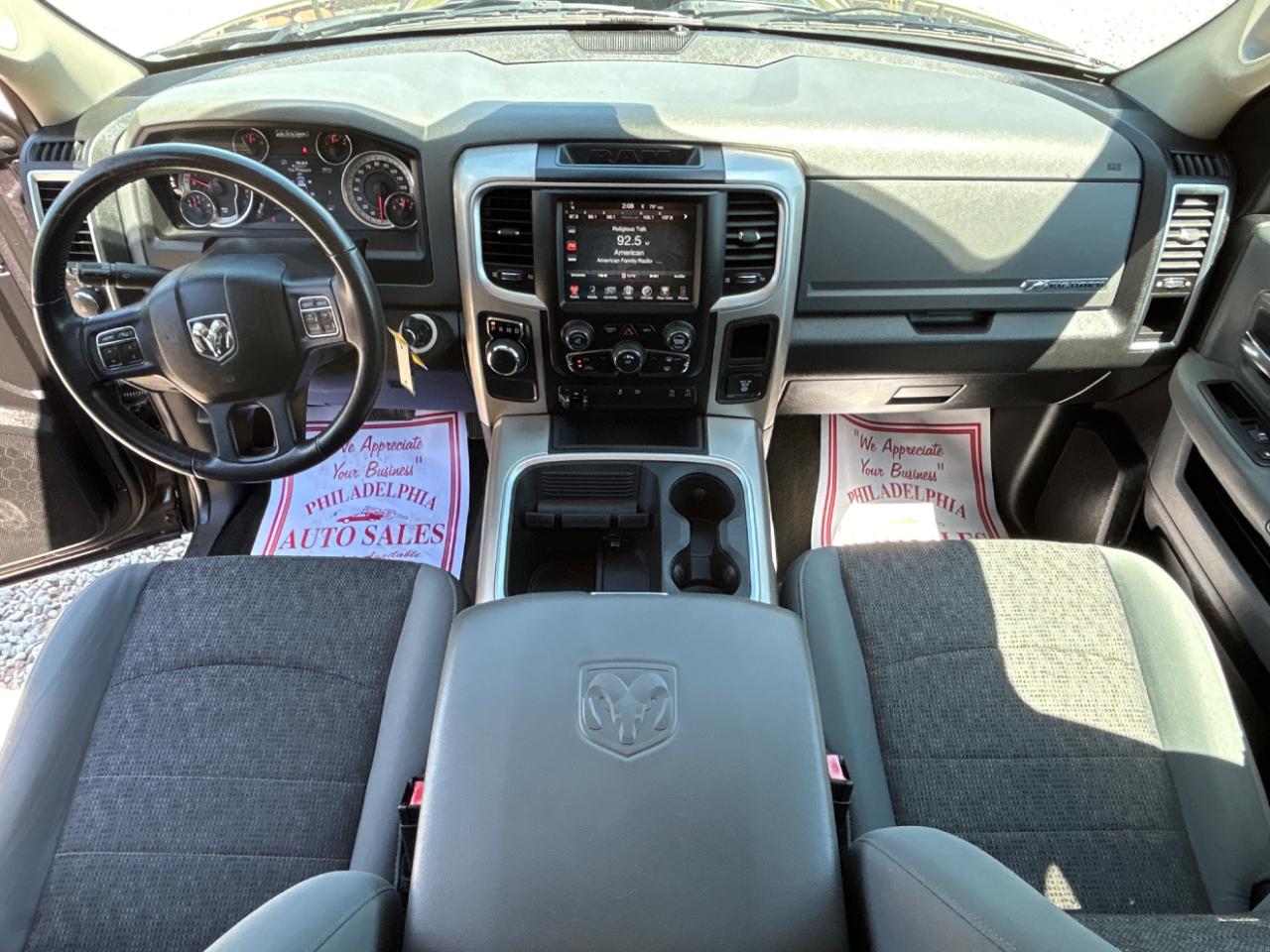 RAM 1500 2WD Crew Cab 149" SLT 2016
