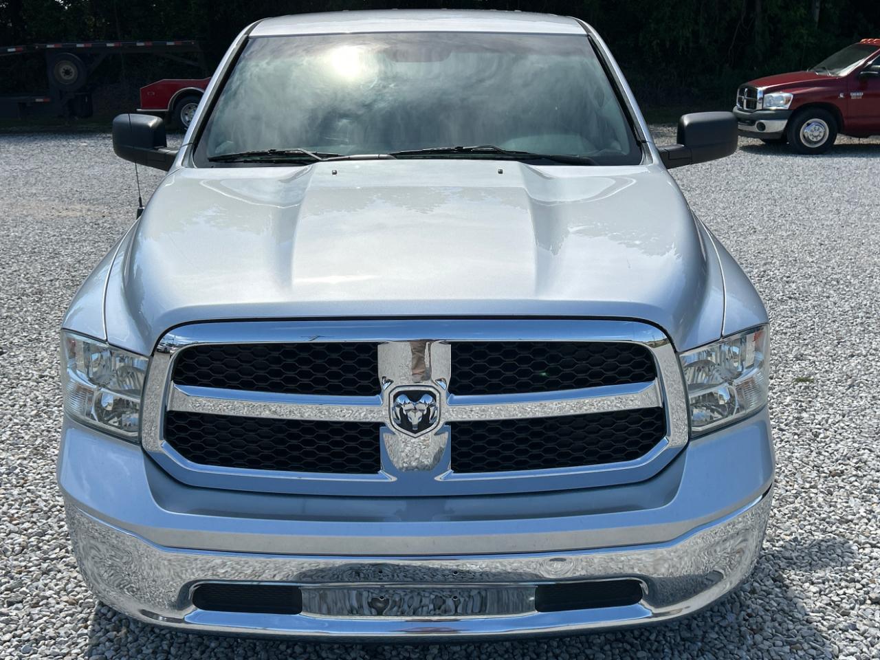 RAM 1500 2WD Quad Cab 140.5" SLT 2016