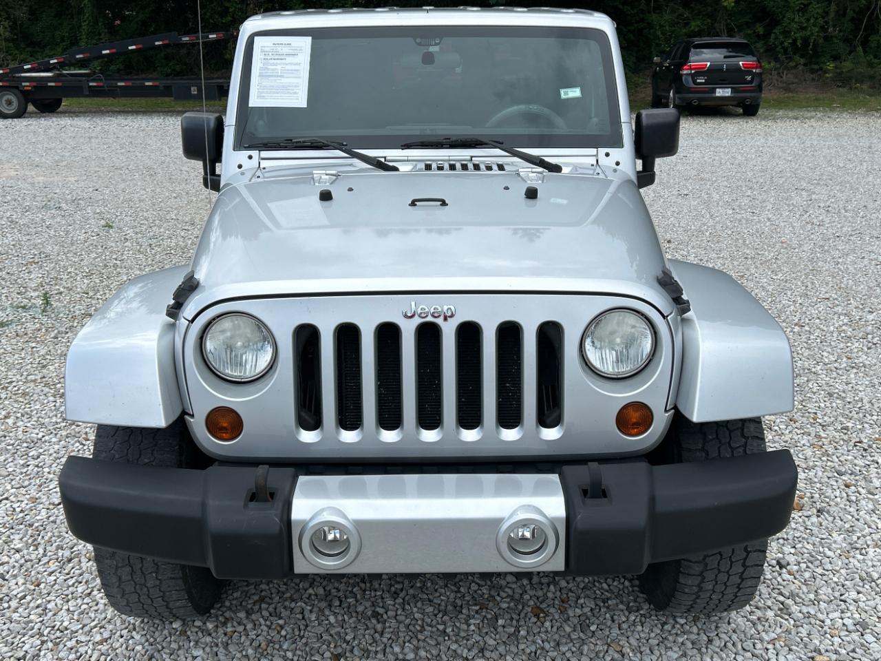 Jeep Wrangler 4WD 2dr Sahara 2011