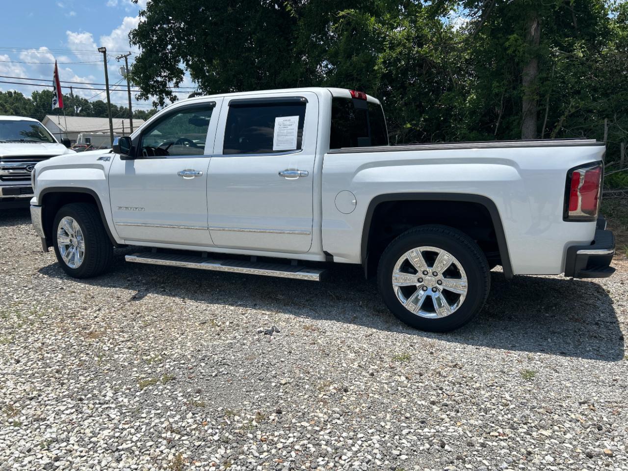 GMC Sierra 1500 4WD Crew Cab 143.5" SLT 2016
