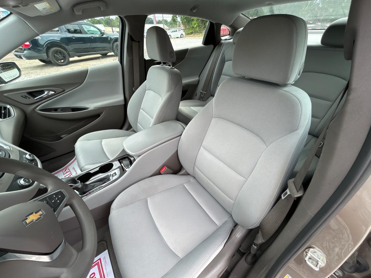 Chevrolet Malibu 4dr Sdn LS w/1FL 2023