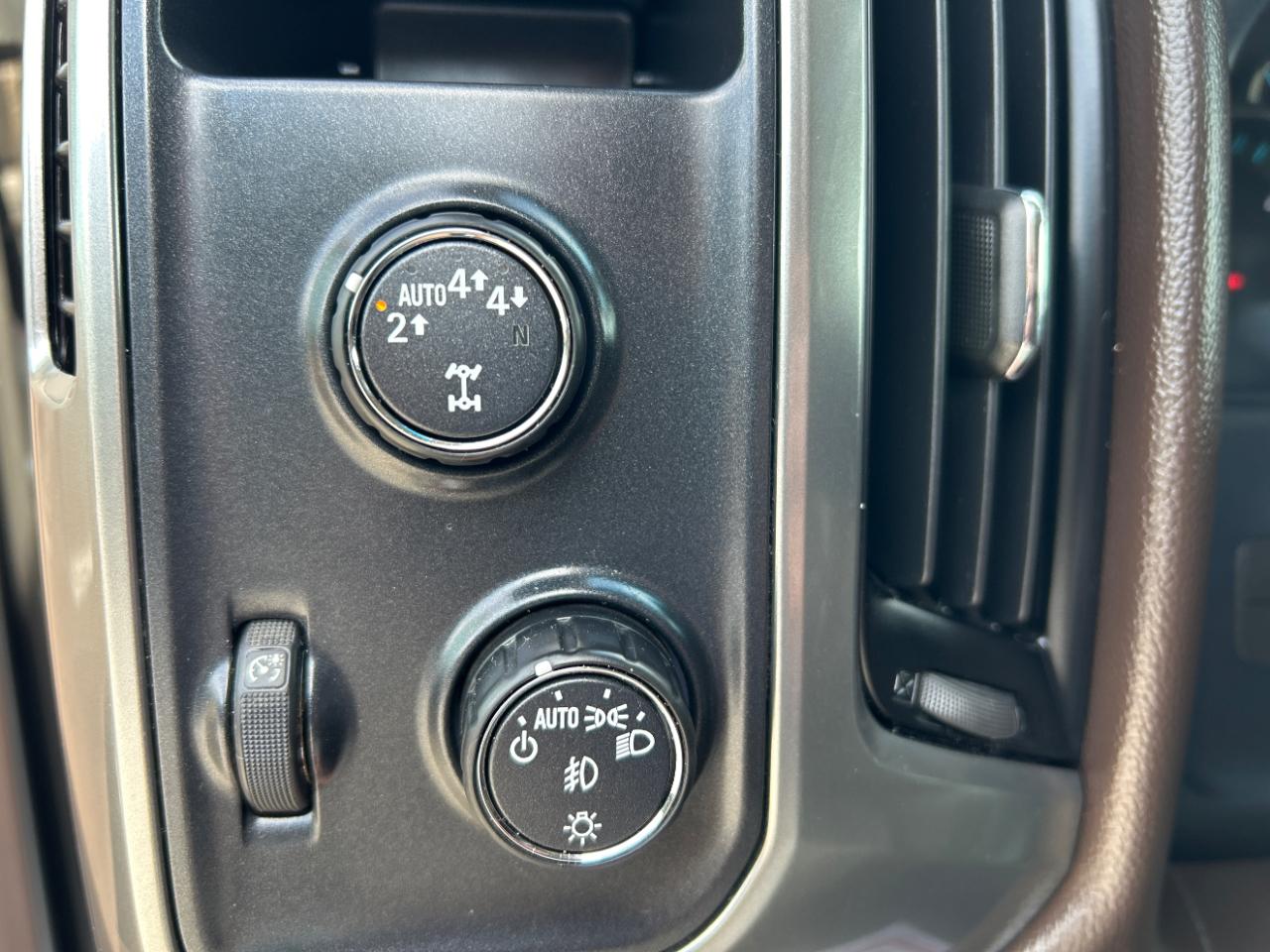 Chevrolet Silverado 1500 4WD Crew Cab 143.5" LT w/1LT 2017
