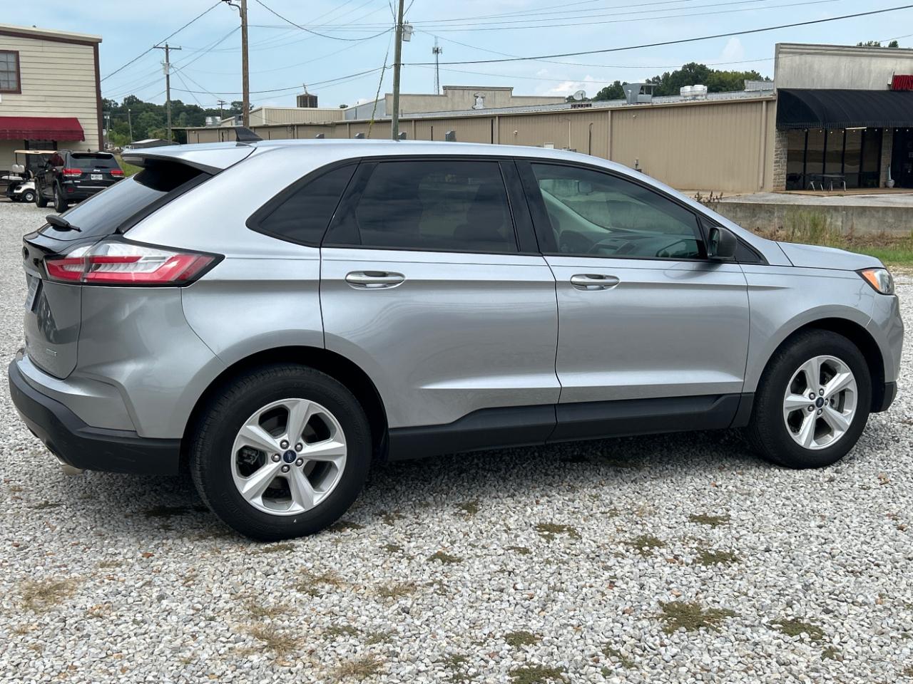 Ford Edge SE FWD 2020
