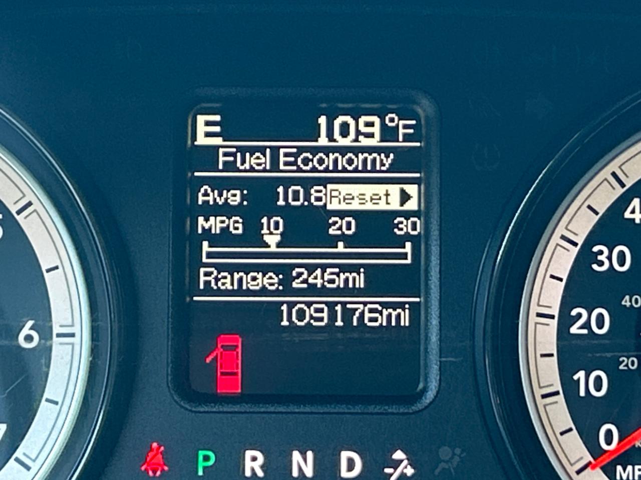 RAM 1500 Express 4x2 Crew Cab 5'7" Box 2018