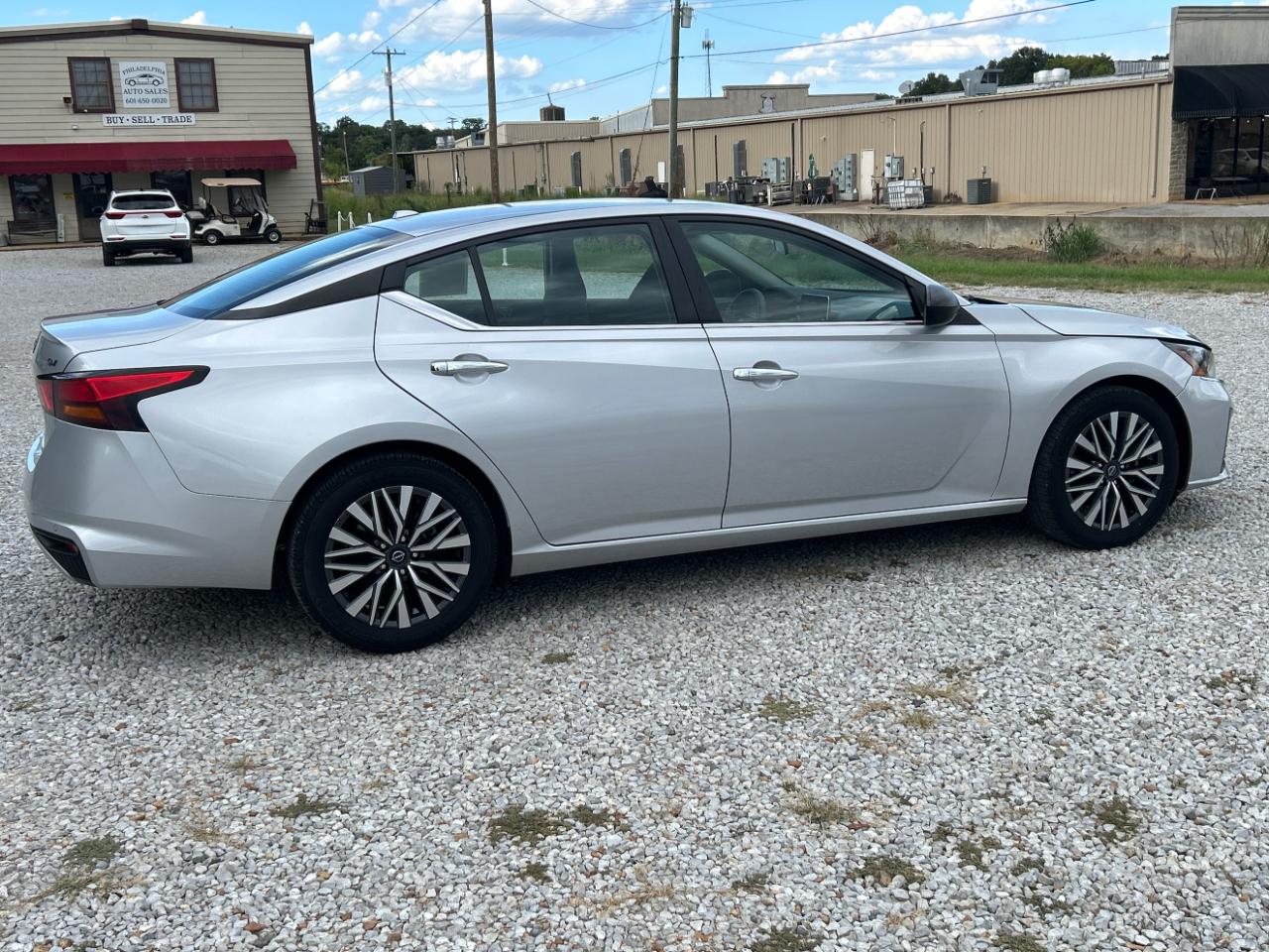 Nissan Altima 2.5 SV Sedan 2024