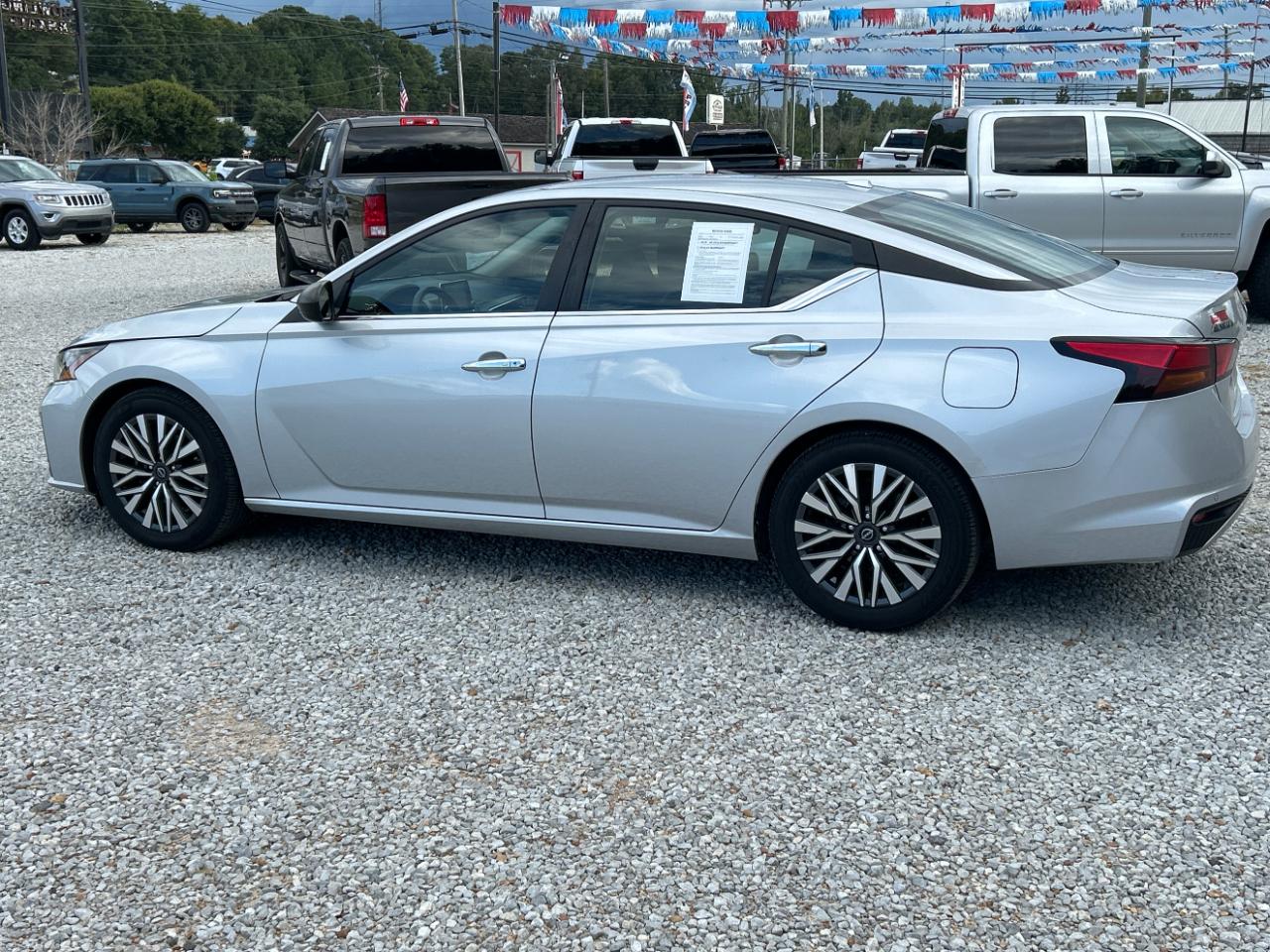 Nissan Altima 2.5 SV Sedan 2024