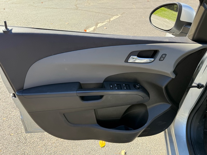 Chevrolet Sonic LT Auto Sedan 2015 Chevrolet Sonic LT Auto Sedan 2015