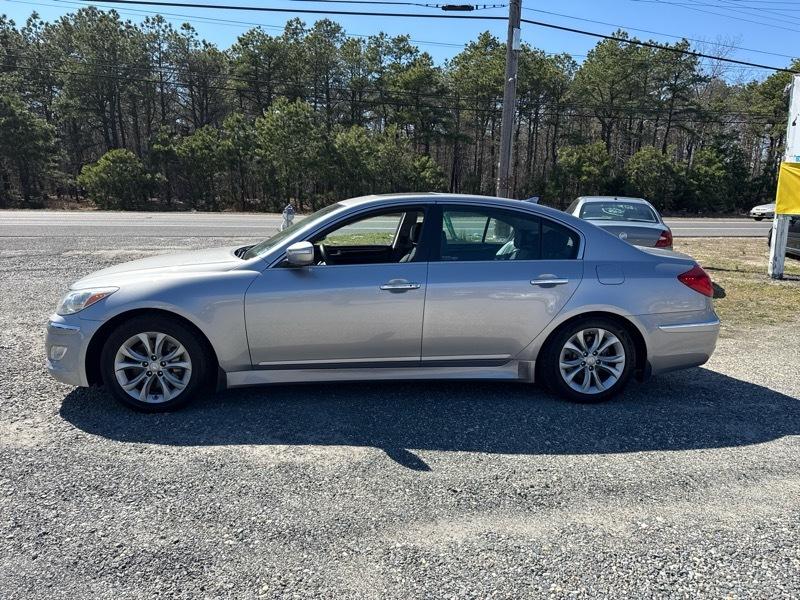 Hyundai Genesis 3.8L 2013