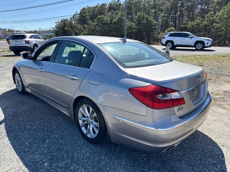 Hyundai Genesis 3.8L 2013