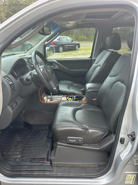 Nissan Pathfinder XE 4WD 2005