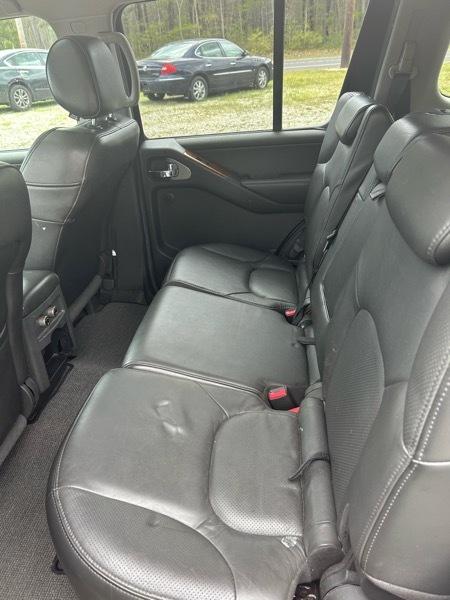 Nissan Pathfinder XE 4WD 2005
