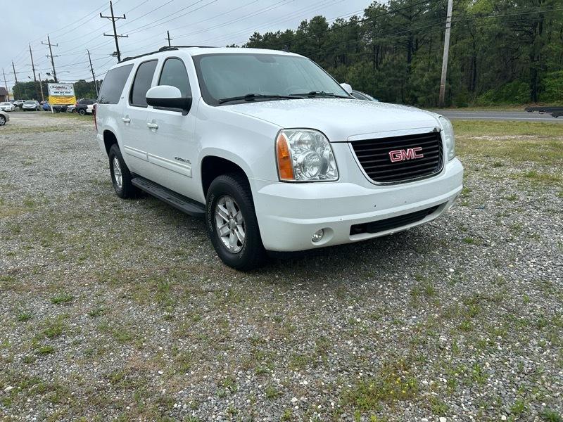 GMC Yukon XL SLT-1 1/2 Ton 4WD 2012