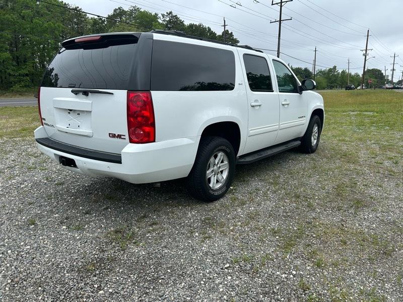 GMC Yukon XL SLT-1 1/2 Ton 4WD 2012